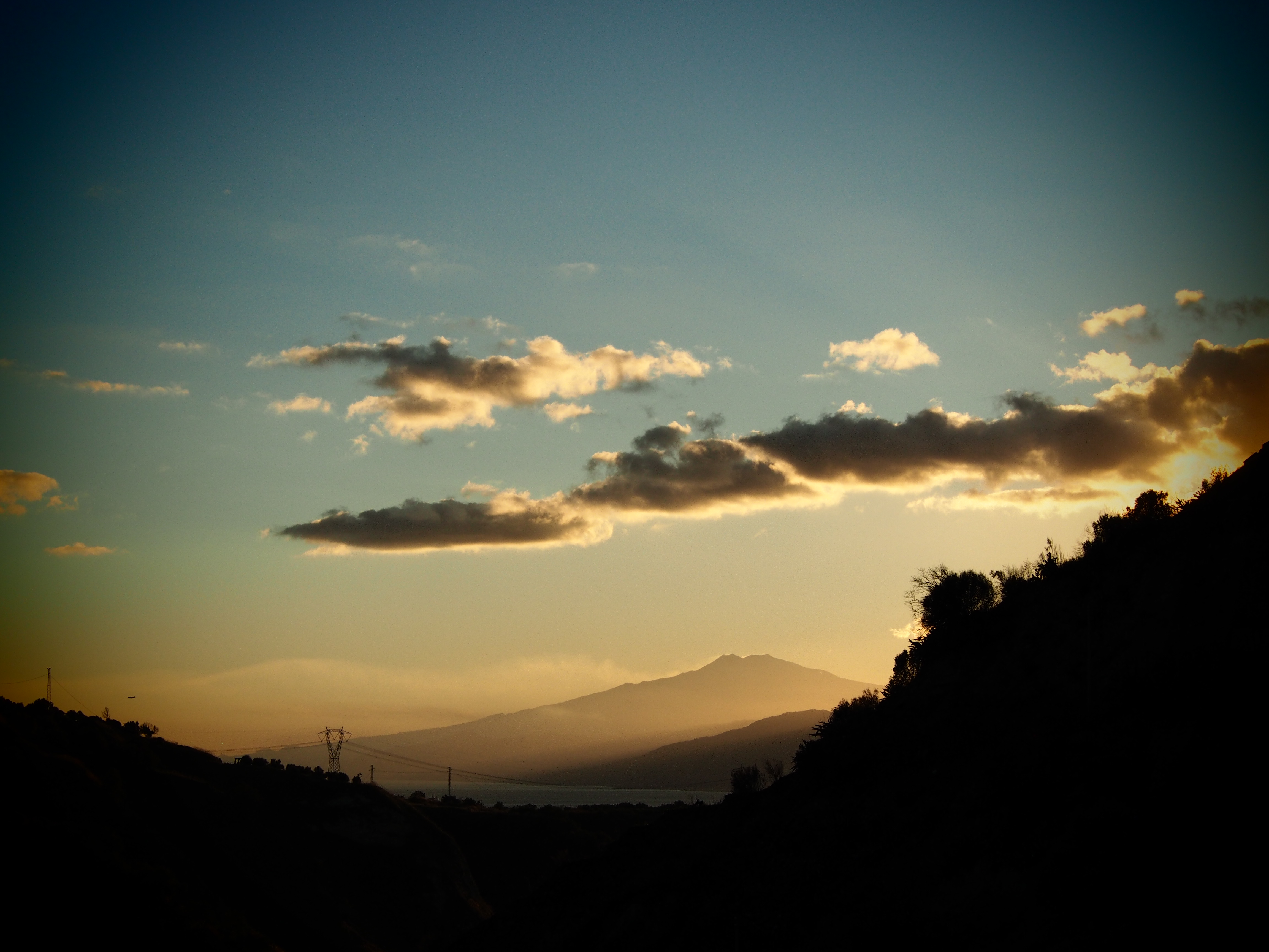 Tramonto con l'Etna visto da Reggio Calabria